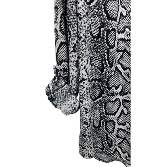 Womens Button-Down Snake Print Blouse Size M By Love Potion - Picture 5 of 10